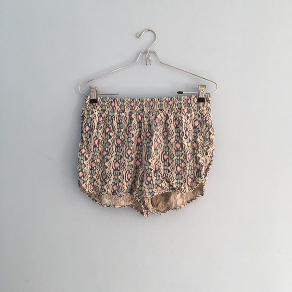 Hollister Pants - HOLLISTER Tribal Print Cotton Shorts